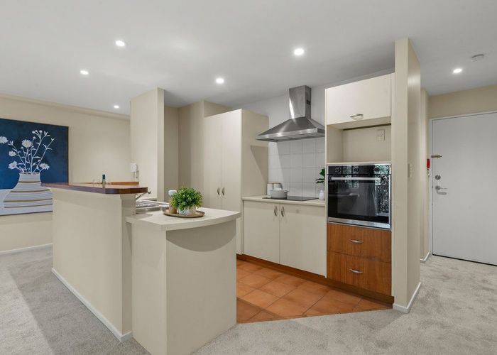  at 5/6-8 Pannill Place, Oteha, North Shore City, Auckland