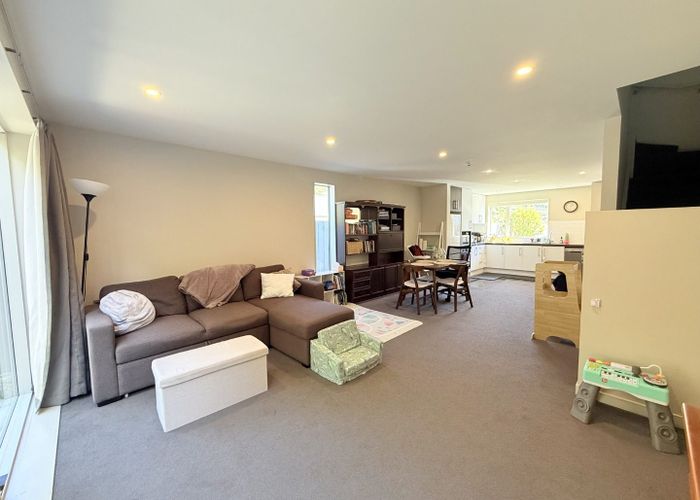  at 6/8-10 Thatcher Crescent, Crofton Downs, Wellington, Wellington