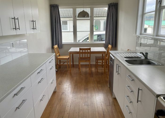  at 211 Cambridge Terrace, Naenae, Lower Hutt, Wellington