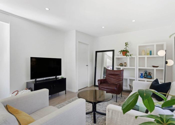  at 17P Harding Avenue, Mount Wellington, Auckland City, Auckland