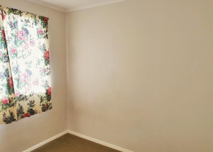  at 14 Blease Street, New Lynn, Waitakere City, Auckland