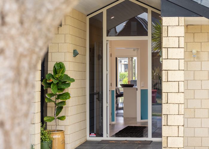  at 196 Tutere Street, Waikanae Beach, Kapiti Coast, Wellington