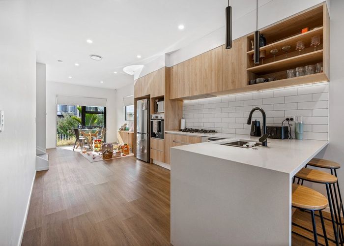  at 6 Coast Garden Drive, Hobsonville, Waitakere City, Auckland