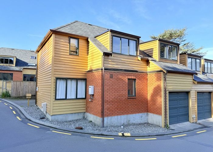  at 60  Futuna Close, Karori, Wellington, Wellington