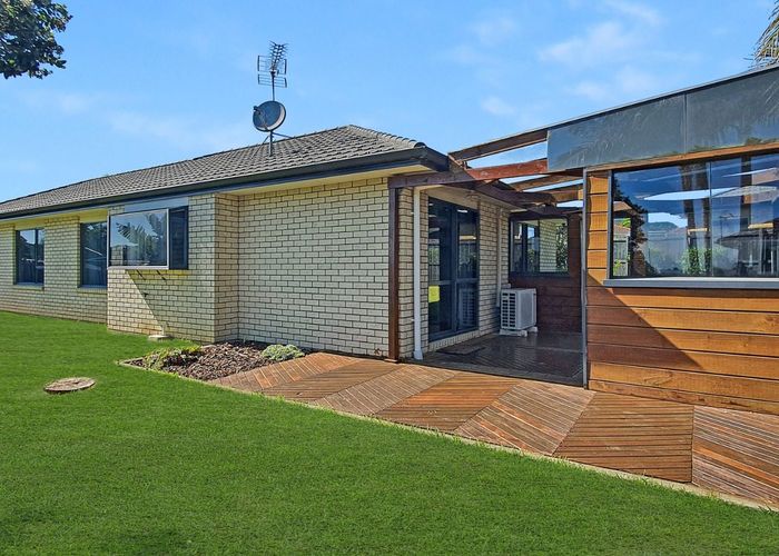 at 33 Pitt Ave, Clendon Park, Manukau City, Auckland