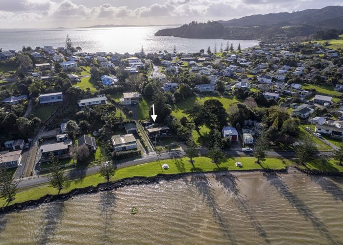  at 14 Marchant Road, Hihi