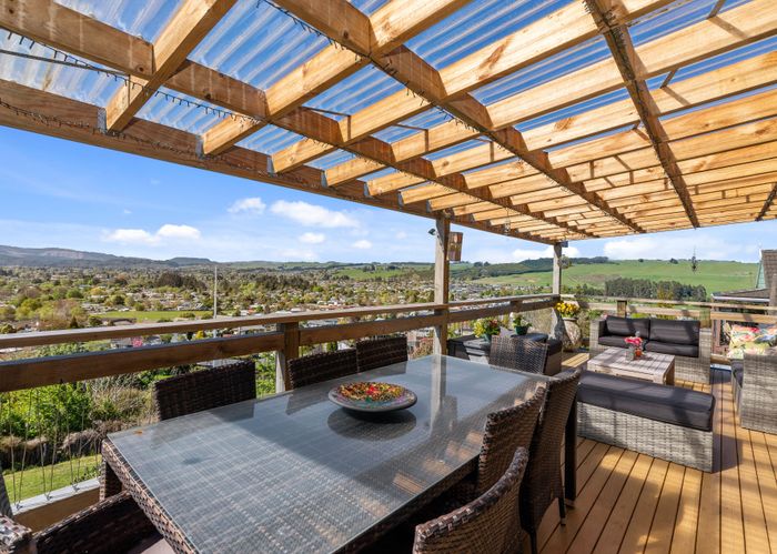  at 33 Mountain Road, Western Heights, Rotorua