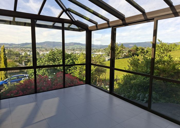  at 10 Braeside, Kinmont Park, Dunedin, Otago