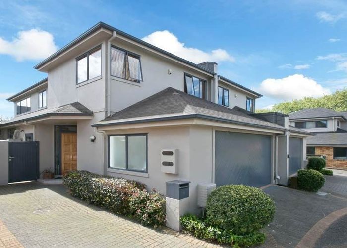  at 9 Canterbury Park Lane, Ellerslie, Auckland