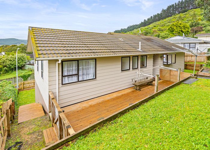  at 18 Forglen Place, Tawa, Wellington