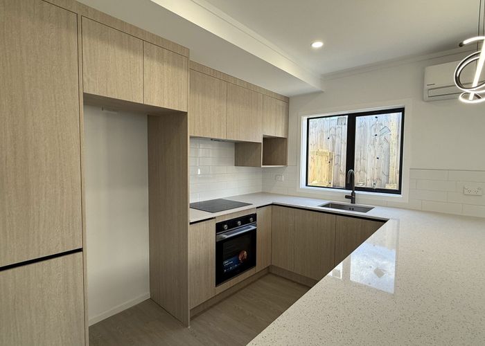  at 19 Yeoman Place, Howick, Manukau City, Auckland