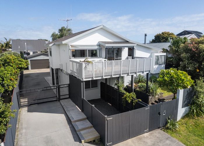  at 4 Hartford Avenue, Papamoa Beach, Tauranga, Bay Of Plenty