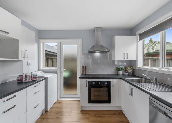  at 3/8 Peer Street, Upper Riccarton, Christchurch