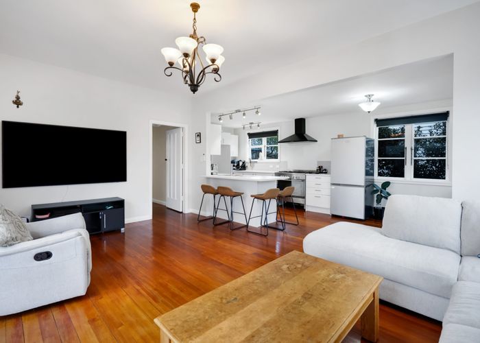  at 1/6 Cornwall Street, Brooklands, New Plymouth, Taranaki