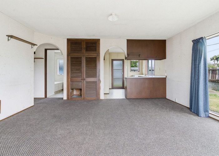  at 1/181 Springs Road, Hornby, Christchurch City, Canterbury