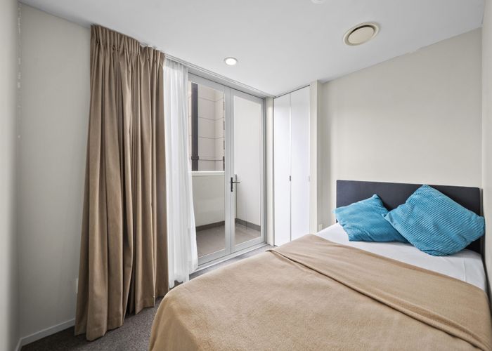  at 203/17 Amersham Way, Manukau, Manukau City, Auckland