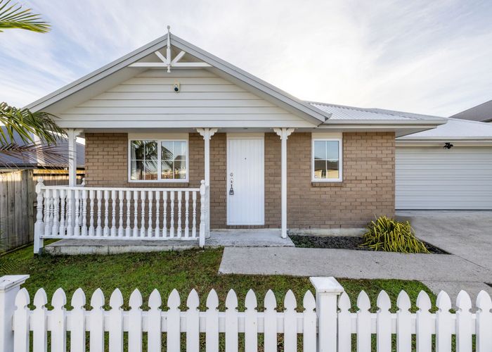  at 6 Queens Park Crescent, Frankton, Hamilton