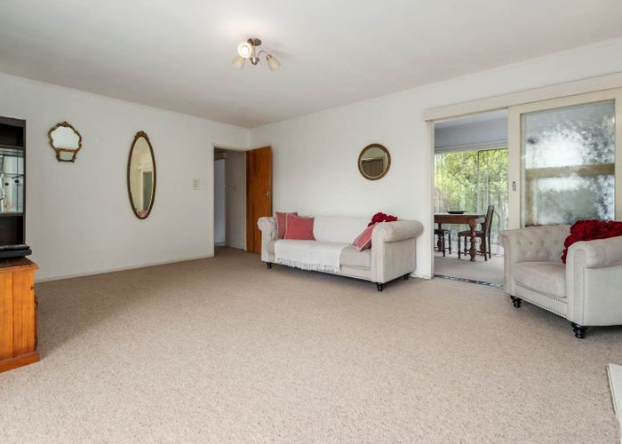  at 4 Malory Street, Avondale, Auckland