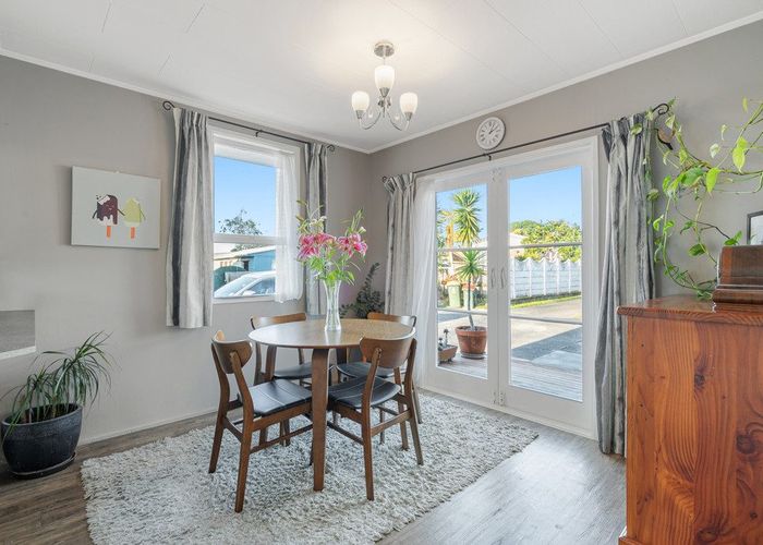  at 34 Cramond Drive, Mangere East, Auckland