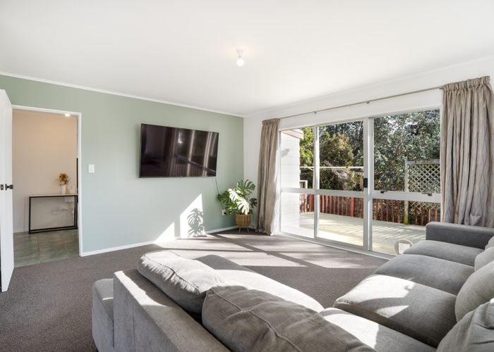  at 15 Woolwich Close, Whitby, Porirua, Wellington