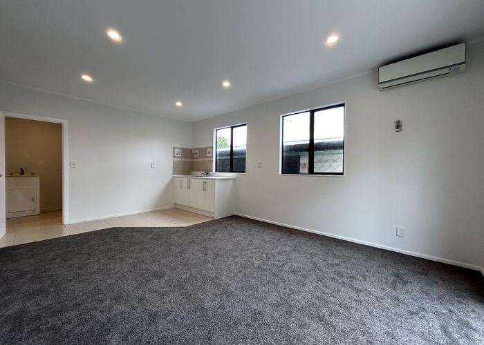  at 4 Rodney Street, Otahuhu, Auckland