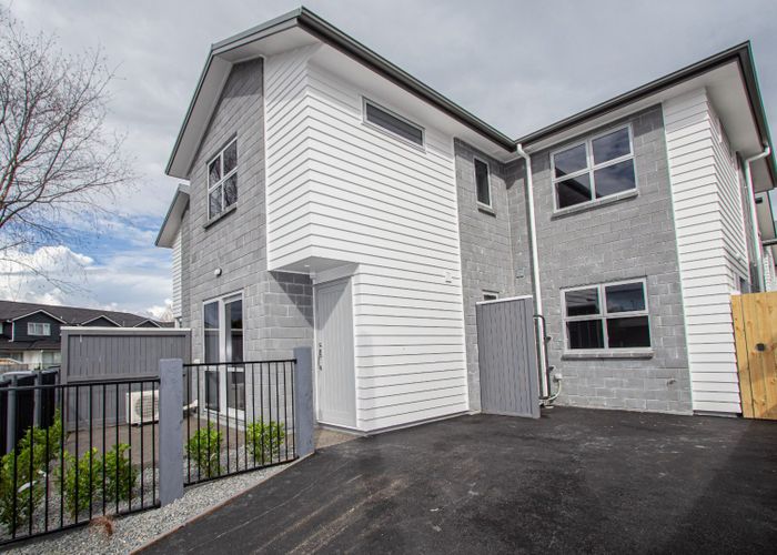  at A/2/20 Jones Crescent, Melville, Hamilton, Waikato
