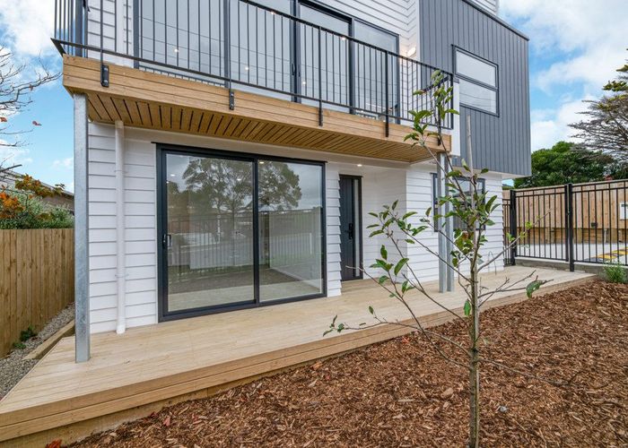 at 1/71 West Coast Road, Glen Eden, Waitakere City, Auckland
