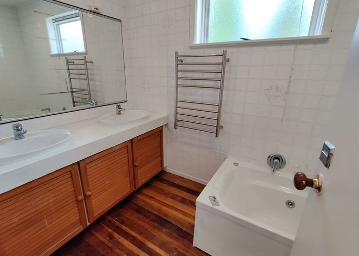  at 163 Cook Street, Howick, Auckland