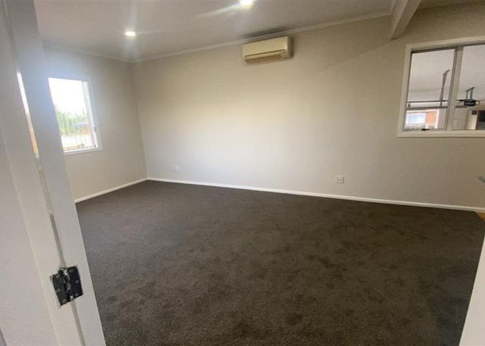  at 61 Cambridge Terrace, Papatoetoe, Manukau City, Auckland