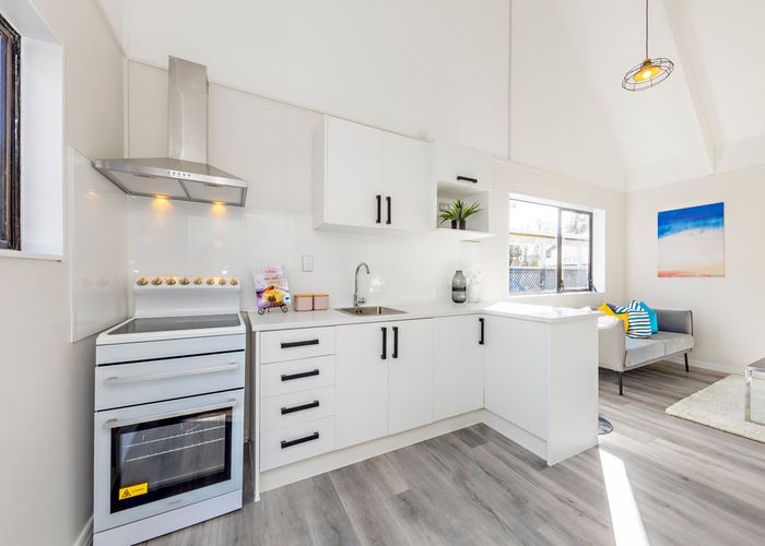  at 2/72 Weymouth Road, Manurewa, Auckland
