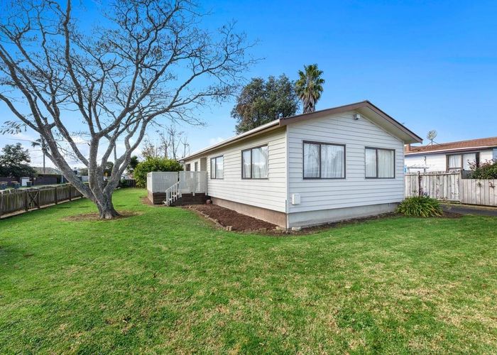  at 2 Le Havre Place, Takanini, Papakura, Auckland