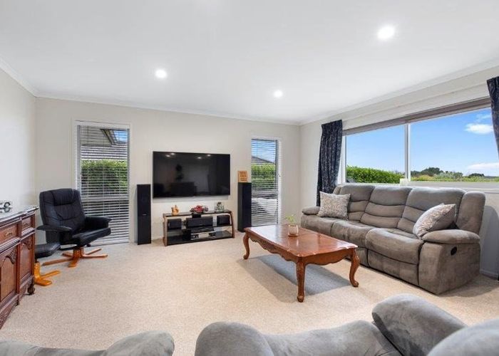  at 2 Dayna Avenue, Ohauiti, Tauranga