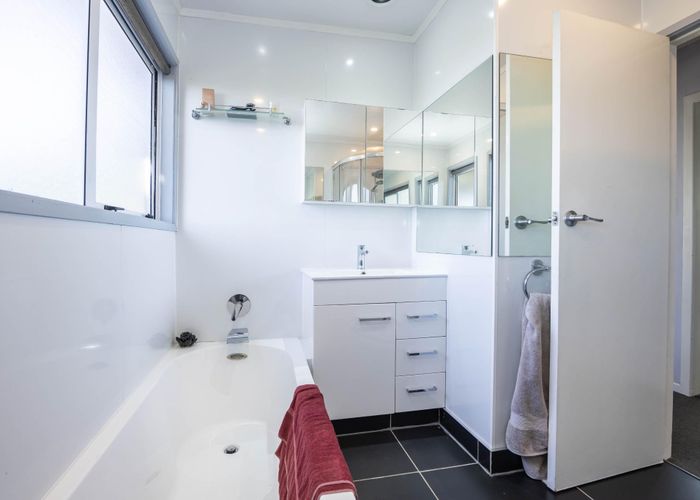  at 37 Heather Green Avenue, Meremere, Waikato, Waikato