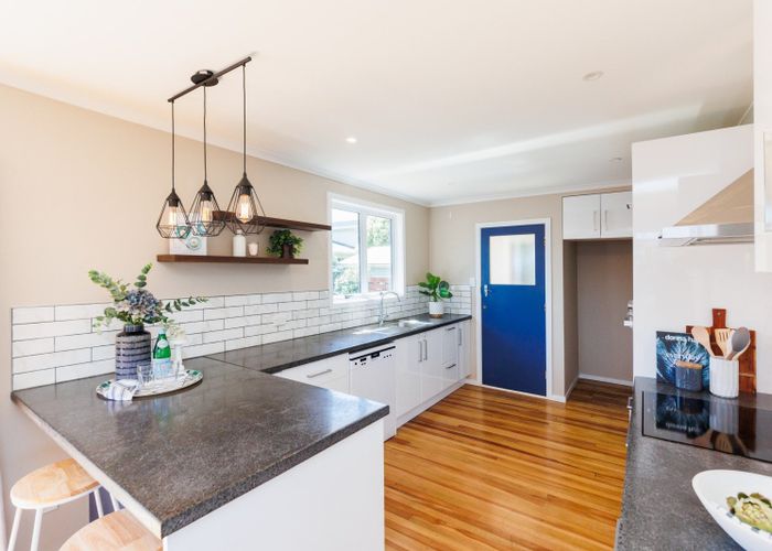  at 8 Alexander Street, Awapuni, Palmerston North, Manawatu / Whanganui