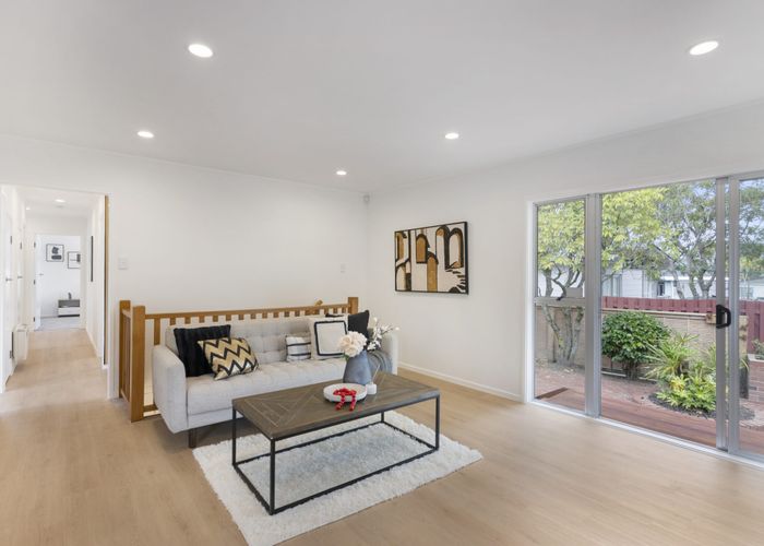  at 15 Cunliffe Place, Glenfield, Auckland