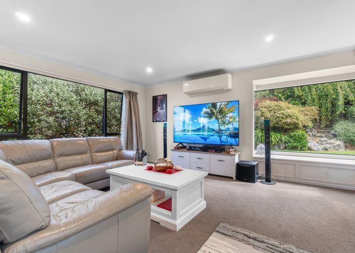  at 9 Guernsey Place, Grandview Heights, Hamilton, Waikato