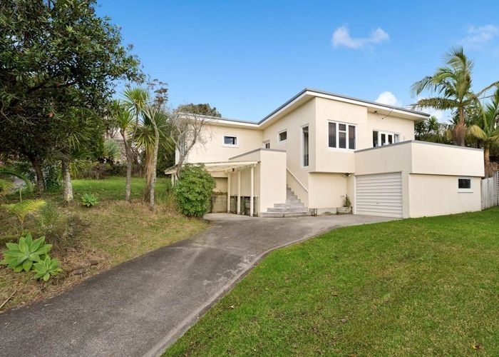  at 1/20 Philson Terrace, Browns Bay, Auckland