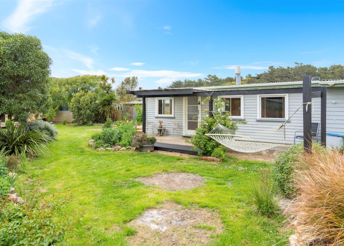  at 14 Pari Street, Aramoana, Port Chalmers