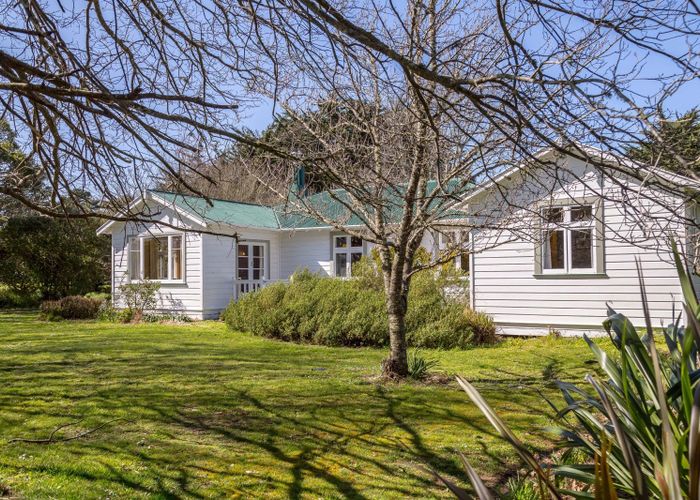  at 96 Chester Road, Clareville, Carterton