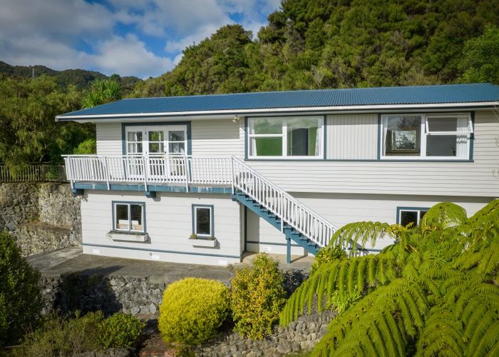  at 56 Ngahere Street, Stokes Valley, Lower Hutt
