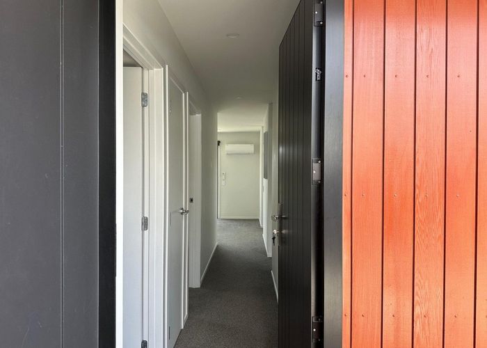  at 25A Royal Terrace, Alexandra, Alexandra