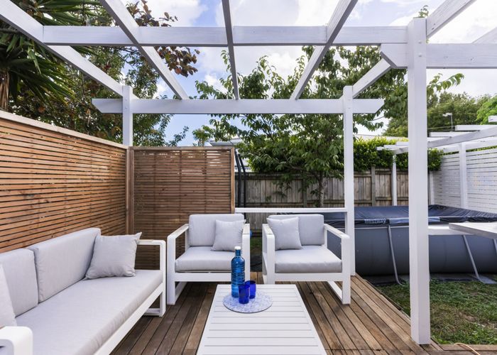  at 2/56 Rodney Street, Howick, Auckland