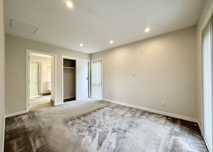  at 1 Glenvale Place, Totara Vale, North Shore City, Auckland