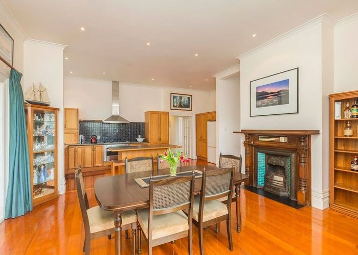  at 2 Momona Road, Greenlane, Auckland City, Auckland