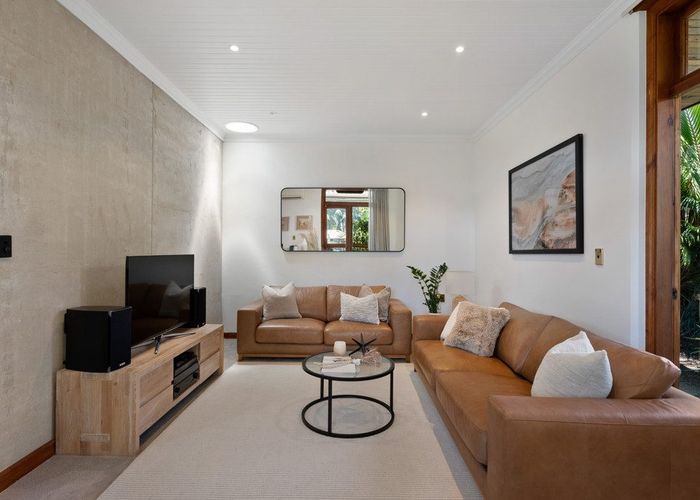  at 97A Hutchinson Avenue, New Lynn, Waitakere City, Auckland