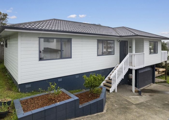  at 39 Garton Drive, Massey, Waitakere City, Auckland