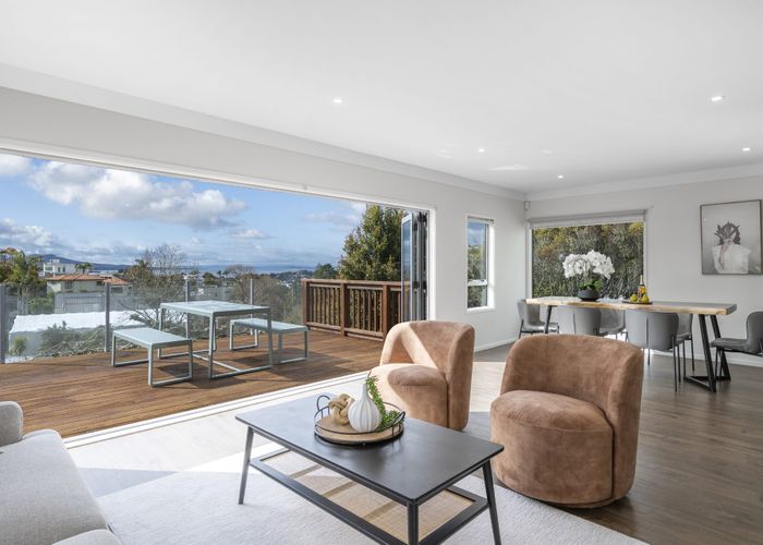  at 46 Parr Terrace, Castor Bay, North Shore City, Auckland