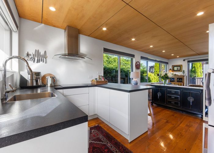  at 108 Hawthorne Street, Strowan, Christchurch City, Canterbury