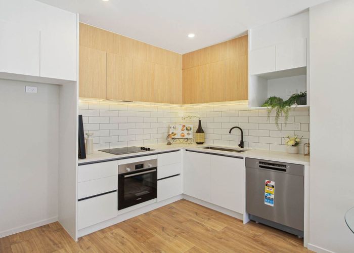  at 313C Bucklands Beach Rd, Bucklands Beach, Manukau City, Auckland