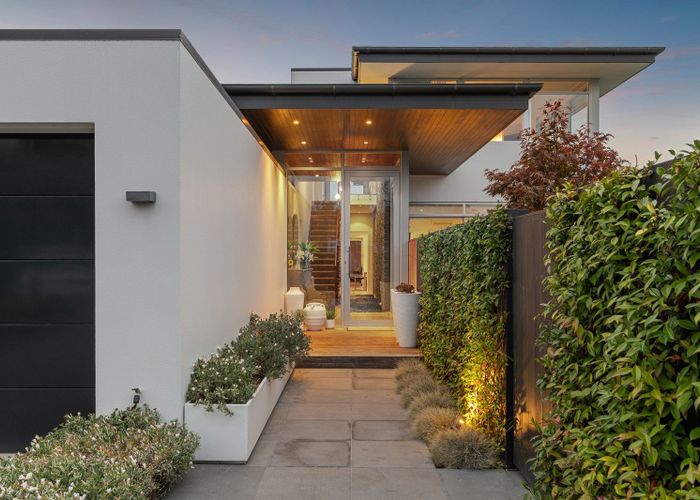  at 10 Royds Street, Fendalton, Christchurch City, Canterbury